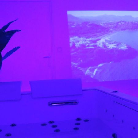 Dima Suite Jacuzzi Privatif Vedène Exterior foto