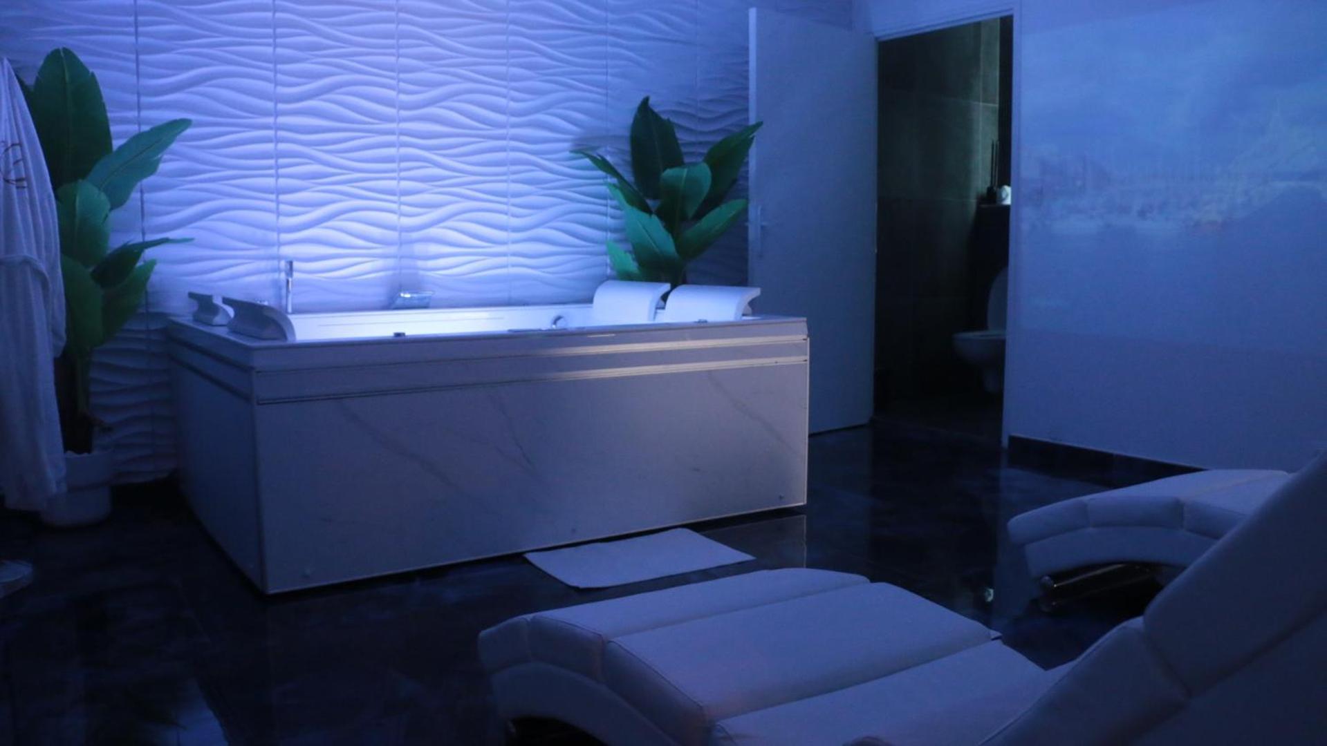 Dima Suite Jacuzzi Privatif Vedène Exterior foto